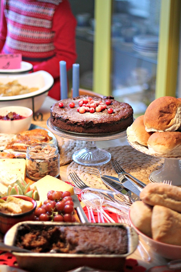 Chocolate & Cranberry Cake