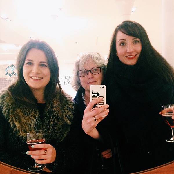 Heal's Mirror Selfie