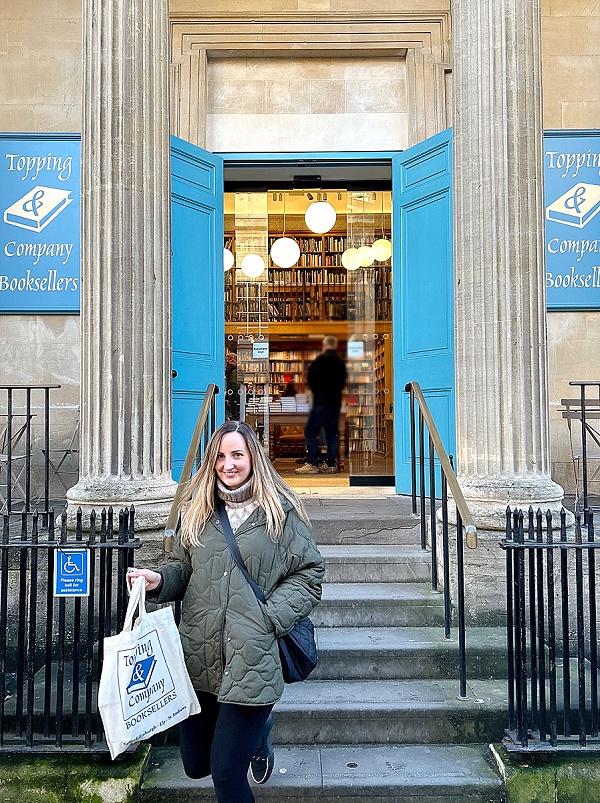 4 Unexpected Benefits of Working with a Small Business Copywriter